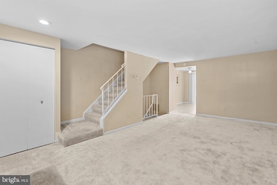 20559 Strath Haven Dr, Montgomery Village, MD 20886 - photo 4