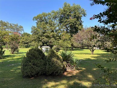 220 N Collins, Stonewall, OK 74871 - photo 4