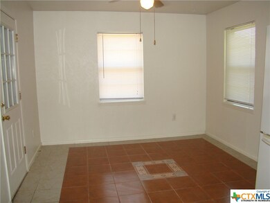 305 Oak St, Copperas Cove, TX 76522 - photo 5