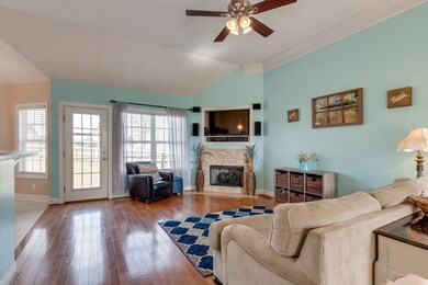 206 Jordan Ave, Shelbyville, TN 37160 - photo 6