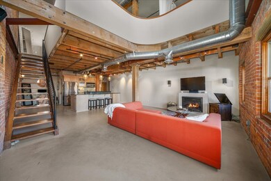 1221 W Railroad Alley #9 Aly unit 9, Spokane, WA 99201 - photo 4