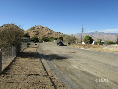 8408 Dawn Place, Weldon, CA 93240 - photo 7