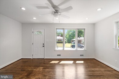 404 Homewood Rd, Linthicum Heights, MD 21090 - photo 5