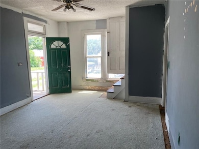 834 S 18th St, Saint Joseph, MO 64507 - photo 5