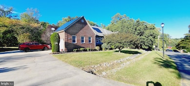 9008 Doris Dr, Fort Washington, MD 20744 - photo 2