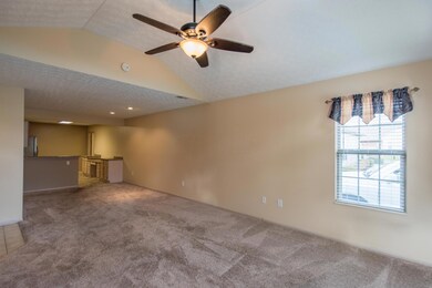 121 Villa Creek Dr unit 10121, Reynoldsburg, OH 43068 - photo 7