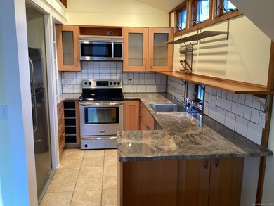 40 Chestnut Hill Rd unit A, Sandy Hook, CT 06482 - photo 3