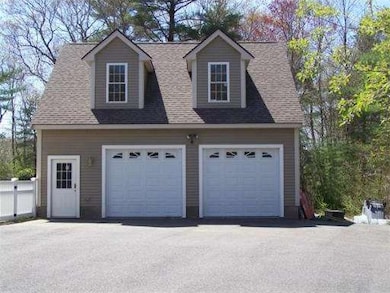 228 Poquanticut Ave, North Easton, MA 02356 - photo 2