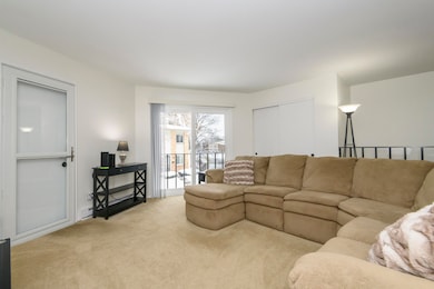 W169N11452 Biscayne Dr unit 14, Germantown, WI 53022 - photo 4