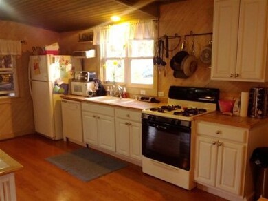 520 Holton Rd, La Porte, IN 46350 - photo 5