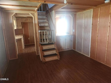 415 Main Ave S, New Leipzig, ND 58562 - photo 3