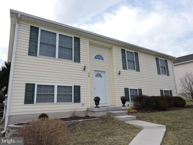 39 Planet Ct, Martinsburg, WV 25404 - photo 3