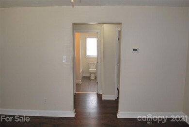 333 Brevard St, Statesville, NC 28677 - photo 6