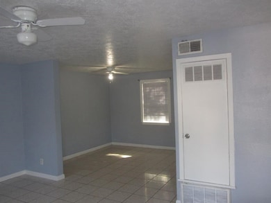 9714 Galaxy St, Houston, TX 77078 - photo 4