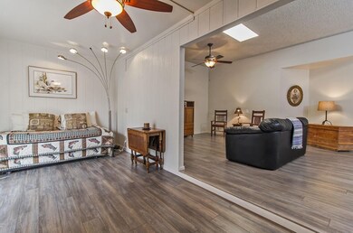 10562 W Ocotillo Dr unit 39, Sun City, AZ 85373 - photo 2