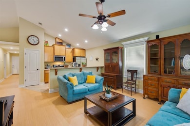 33 Shar Mel Re Ln, Crawfordville, FL 32327 - photo 2