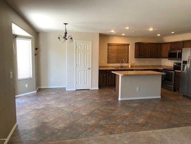 12376 W Devonshire Ave, Avondale, AZ 85392 - photo 3