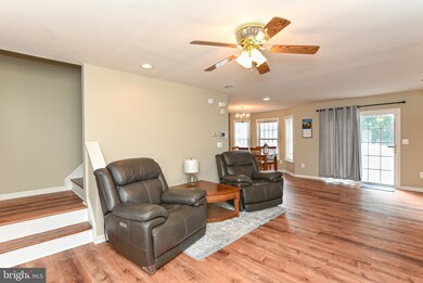 27 1st St, Colonial Beach, VA 22443 - photo 4