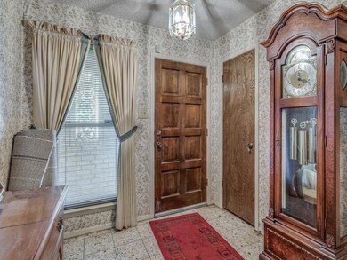 812 San Marcos Ln, Bedford, TX 76021 - photo 2