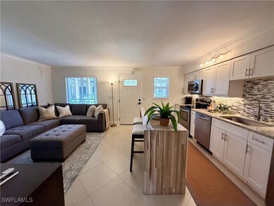 960 7th St S unit 202, Naples, FL 34102 - photo 6