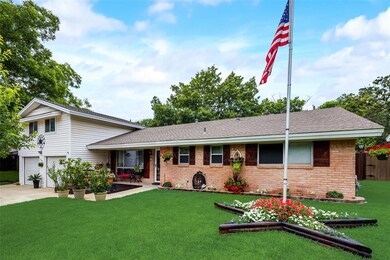 728 Edgehill Dr, Hurst, TX 76053 - photo 2