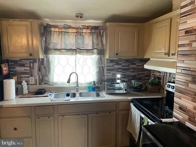 24 Violet Dr, Honey Brook, PA 19344 - photo 4