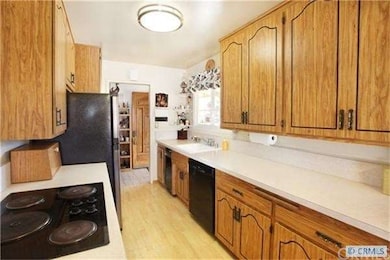 Lots of Space To Prepare Meals