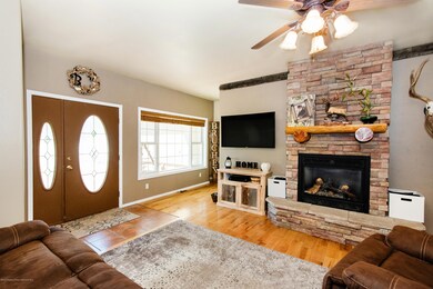 1283 E 10th St, Craig, CO 81625 - photo 4