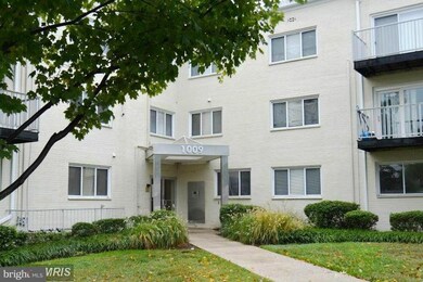 1009 Chillum Rd unit 405, Hyattsville, MD 20782 - photo 3