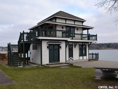 Waterfront/Dock/Pier