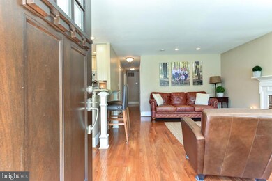 512 Greenwich St, Falls Church, VA 22046 - photo 3