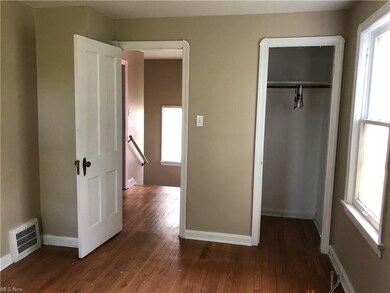 Newer roof, great location near the Amazon fulfill