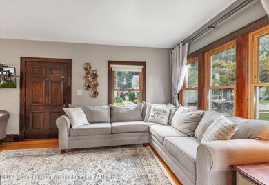 06-717-newton-st-WindowStill-Real-Estate