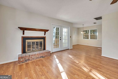 239 Broadway St, Saint Simons Island, GA 31522 - photo 3