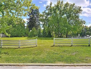 Proposed driveway entrance to new home off of Tuomy