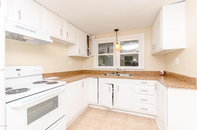 132 Lakewood Dr, Jacksonville, NC 28546 - photo 5