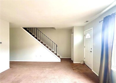 53 Eisenhower Cir, Whitehall, PA 18052 - photo 5