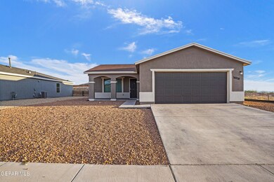 14208 Narciso Dr, Horizon City, TX 79928 - photo 7