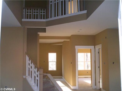 Foyer - 2-story Foyer! Hardwood stairs and hardwoo