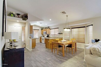 DiningRm_0045