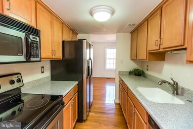 9156 Lambskin Ln, Columbia, MD 21045 - photo 7