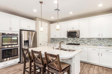 4 Gourmet Kitchen