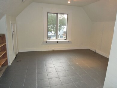 26 Hapgood St unit 3, Bellows Falls, VT 05101 - photo 2