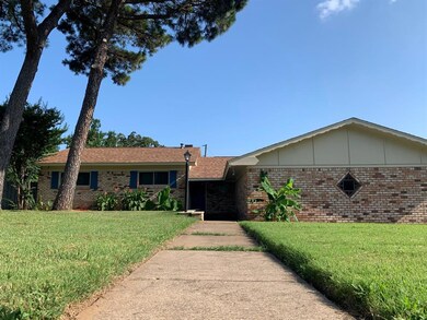 1037 Inwood Dr, Hurst, TX 76053 - photo 2