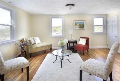 124 Paul Revere Rd, Arlington, MA 02476 - photo 3