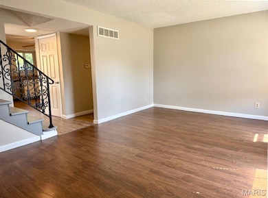 619 Rosetta Dr, Florissant, MO 63031 - photo 3