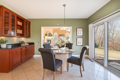 1752 Stonebridge Dr S unit 46, Ann Arbor, MI 48108 - photo 5