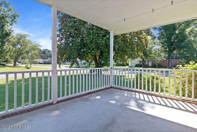 1009 Daniel Dr, Jacksonville, NC 28540 - photo 3