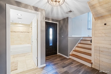 571 Hitchcock Ave, Lisle, IL 60532 - photo 5