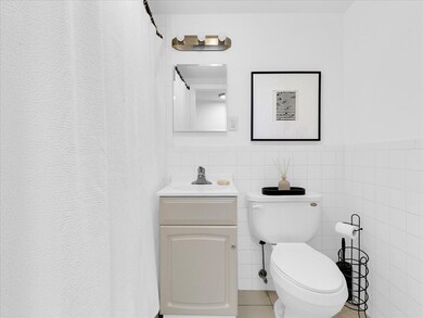 15 E University unit E, Brookline, MA 02445 - photo 4